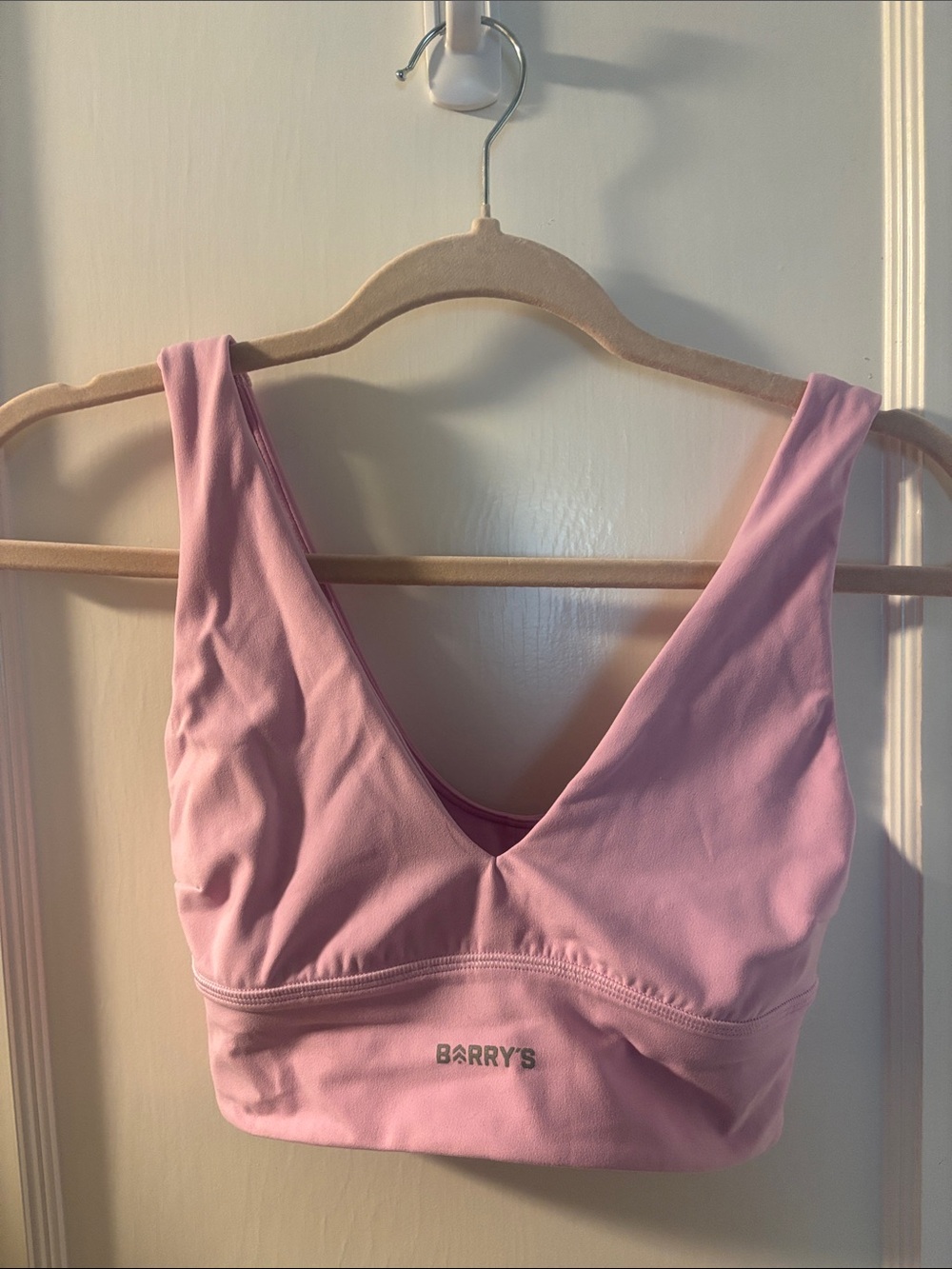 Barry’s x lululemon V-Neck Sports Bra- Size S